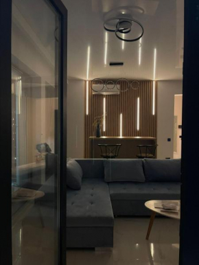 Shiba studio Mamaia